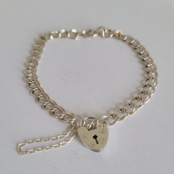 Vintage Double Curb Link Heart Padlock Key Charm Sterling Silver Chain Bracelet - Picture 3 of 11